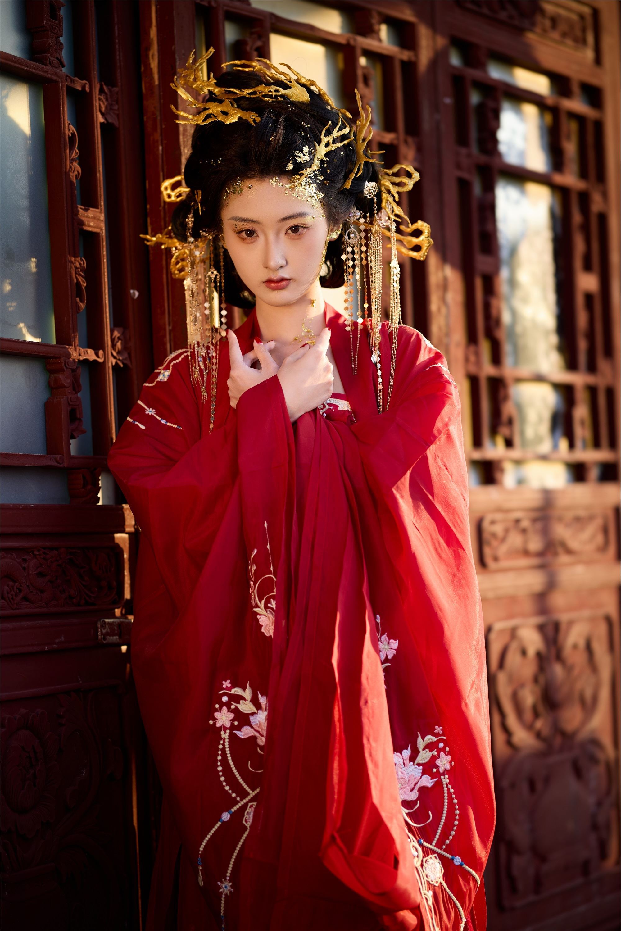 YITUYU艺图语 2025.01.24 镜妖 陈年小九